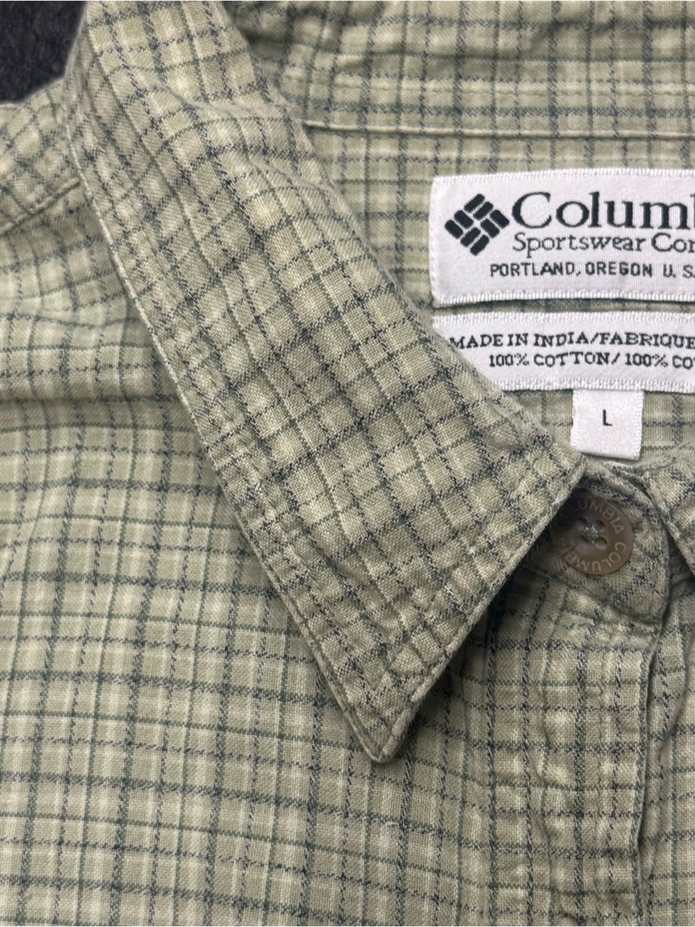 Columbia women’s Light Olive Green Plaid Button-Up Shirt